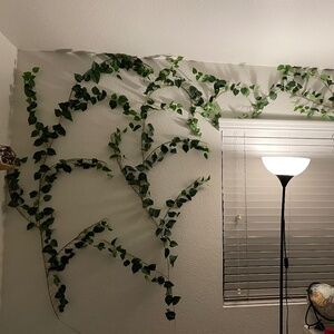 Decorative Greenery Leaf Vines - Set of 3